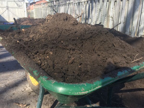 Residential Dirt Delivery in Conroe
